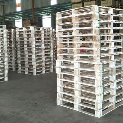 Pallet kê hàng trong kho