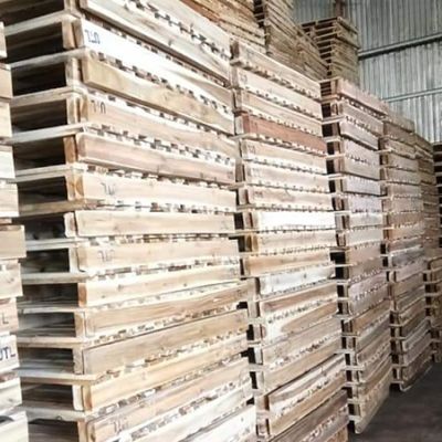 Pallet kê hàng trong kho