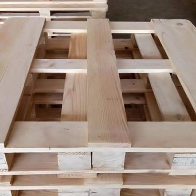 Pallet kê hàng trong kho