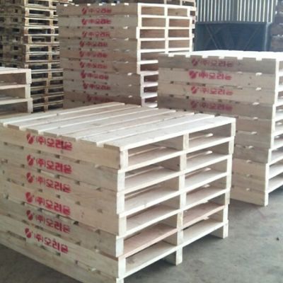 Pallet kê hàng trong kho