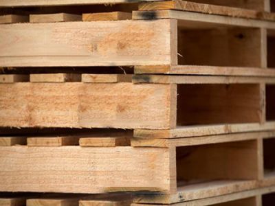 Bật Mí Các Tiêu Chuẩn Chọn Lựa Pallet Gỗ Kê Hàng Xuất Khẩu