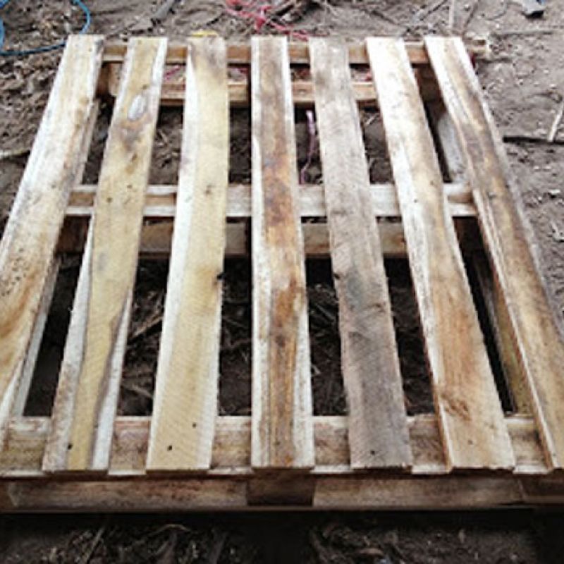 Pallet kê hàng trong kho Pallet kê hàng trong kho