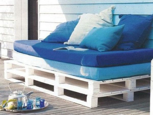 Sofa Sang Chảnh Từ Pallet Gỗ