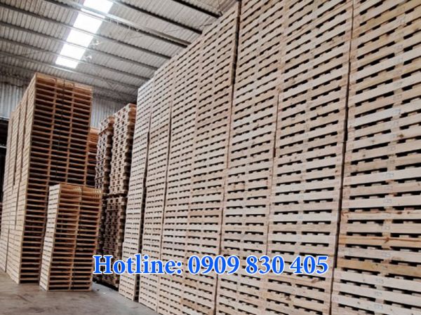 Công Ty Sản Xuất Pallet Gỗ Uy Tín Tại TP.HCM – Pallet Việt Trường Hải