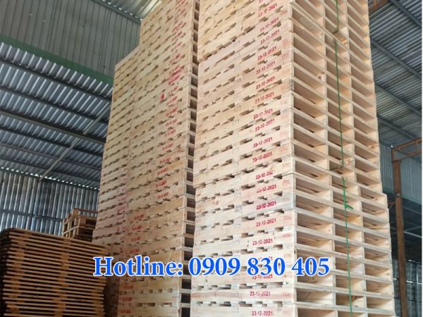 Hỗ trợ tư vấn chọn lựa pallet gỗ để xuất khẩu