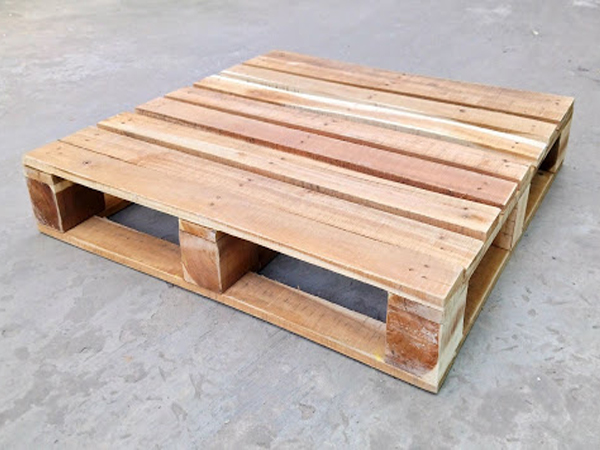 Kinh nghiệm sử dụng pallet gỗ trong kho lạnh cần biết